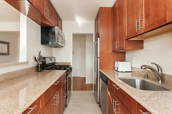 Sold by Brooklyn Hearth Realty | media 14