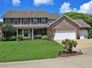 3520 Pheasant Cove Dr, Cape Girardeau, MO 63701