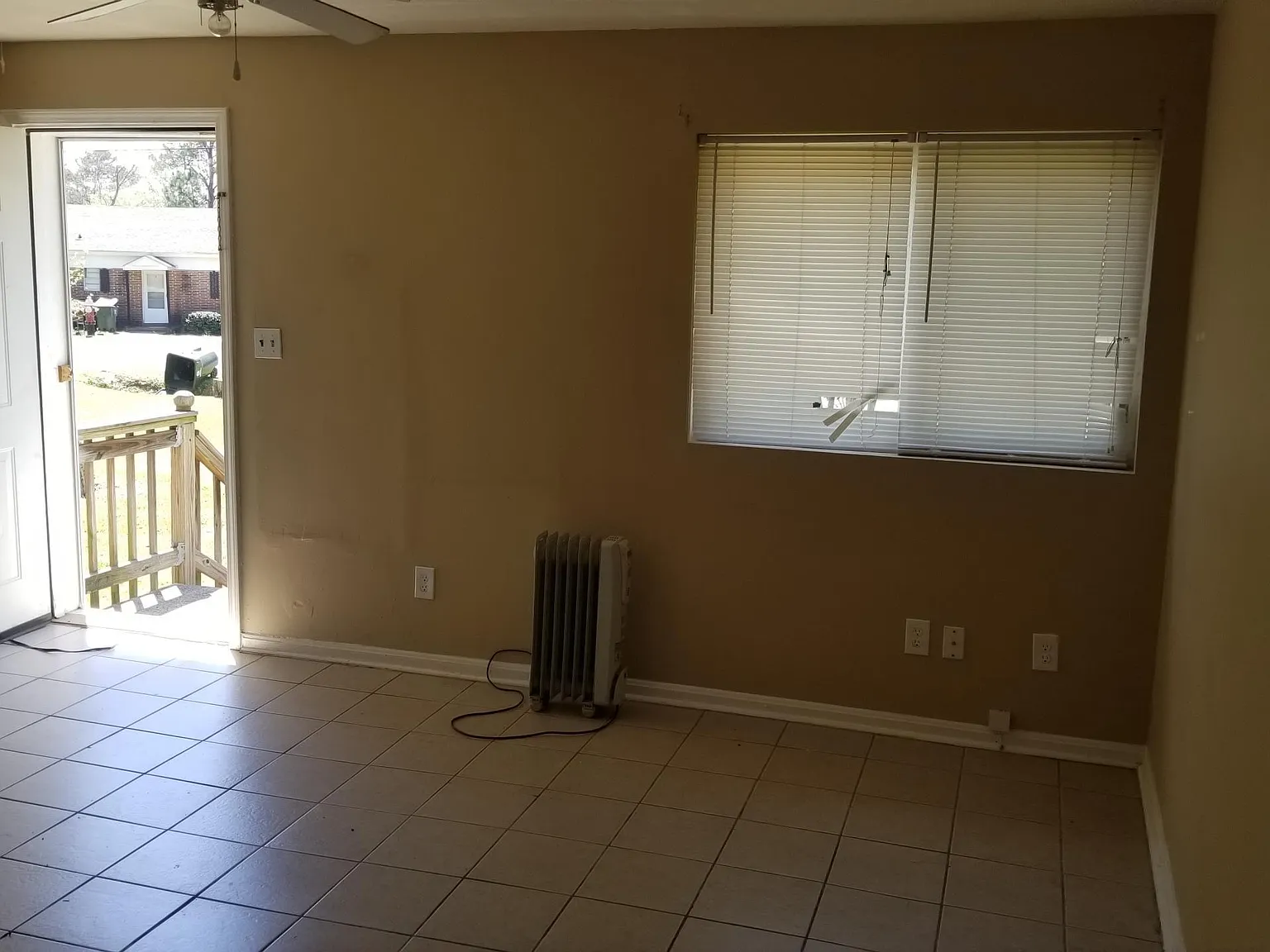 1 bed, 1.0 bath, 614 sqft, $850 — Photo 2