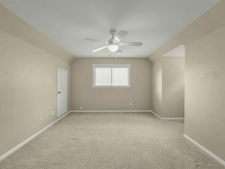 14915 Chadbourne Dr — Photo 36