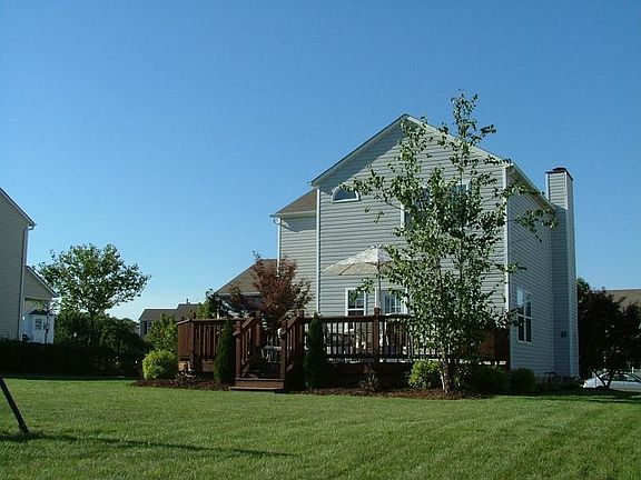 5th image of 928 Yorktown Dr