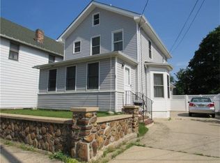 27 Lincoln Ave, Jamesburg, NJ 08831