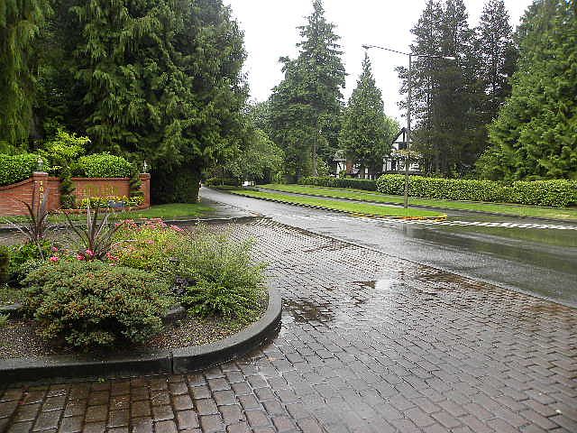 2nd image of 16024 Village Green Dr Unit C
