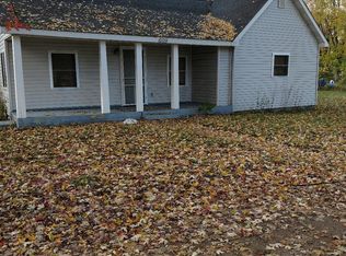 609 N 5th St, Coleman, MI 48618