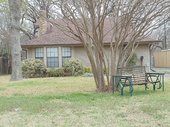 2nd image of 722 Van Horn Dr