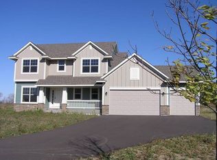840 Settlement Dr, Hudson, WI 54016