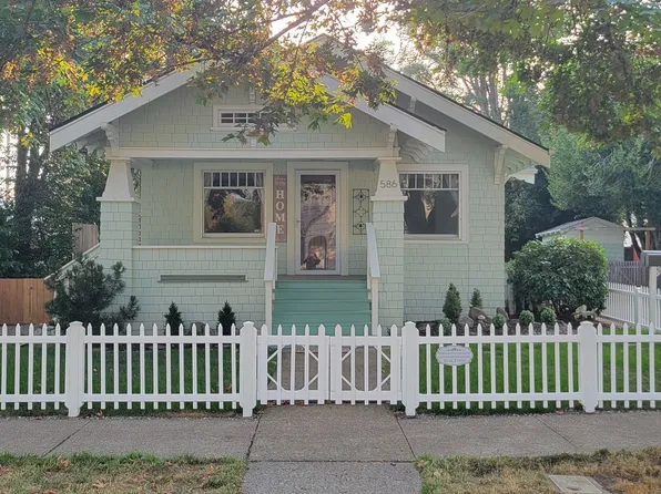 586 Grove St, Lebanon, OR 97355