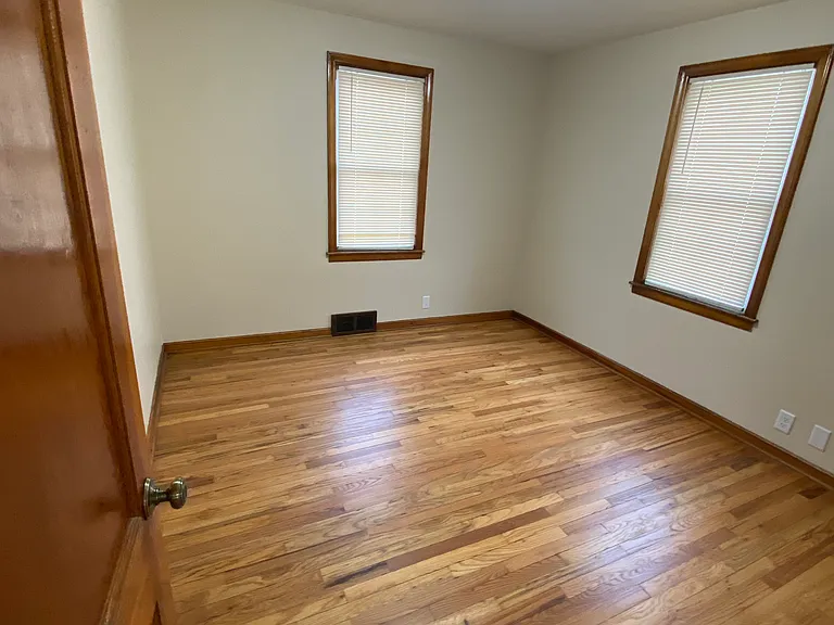 3235 Vine St — Photo 19