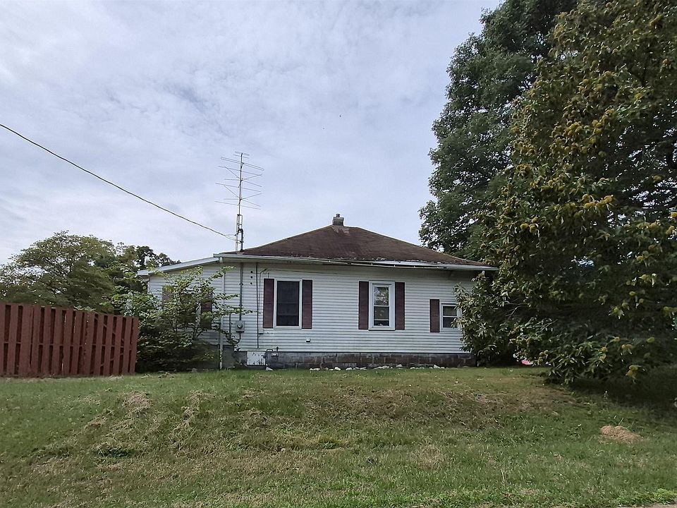 2nd image of 110 N Turman St