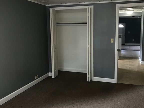 3rd image of 400 N Grace St