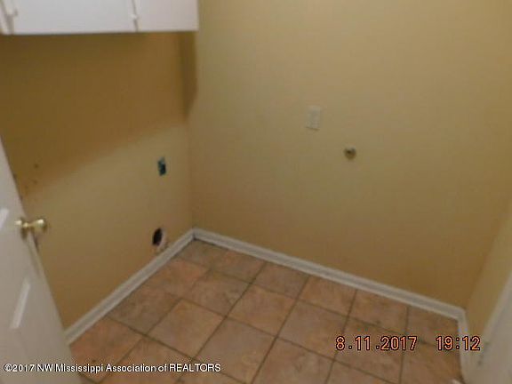 4th image of 7245 Broken Hickory Dr