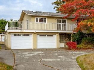 7956 Arthur Dr, Central Saanich, BC V8M 1V2