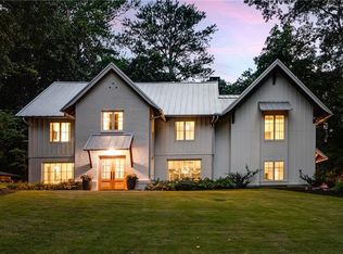 700 Edgewater Trl, Atlanta, GA 30328