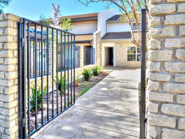 2403 Birkdale Ln, Kerrville, TX 78028