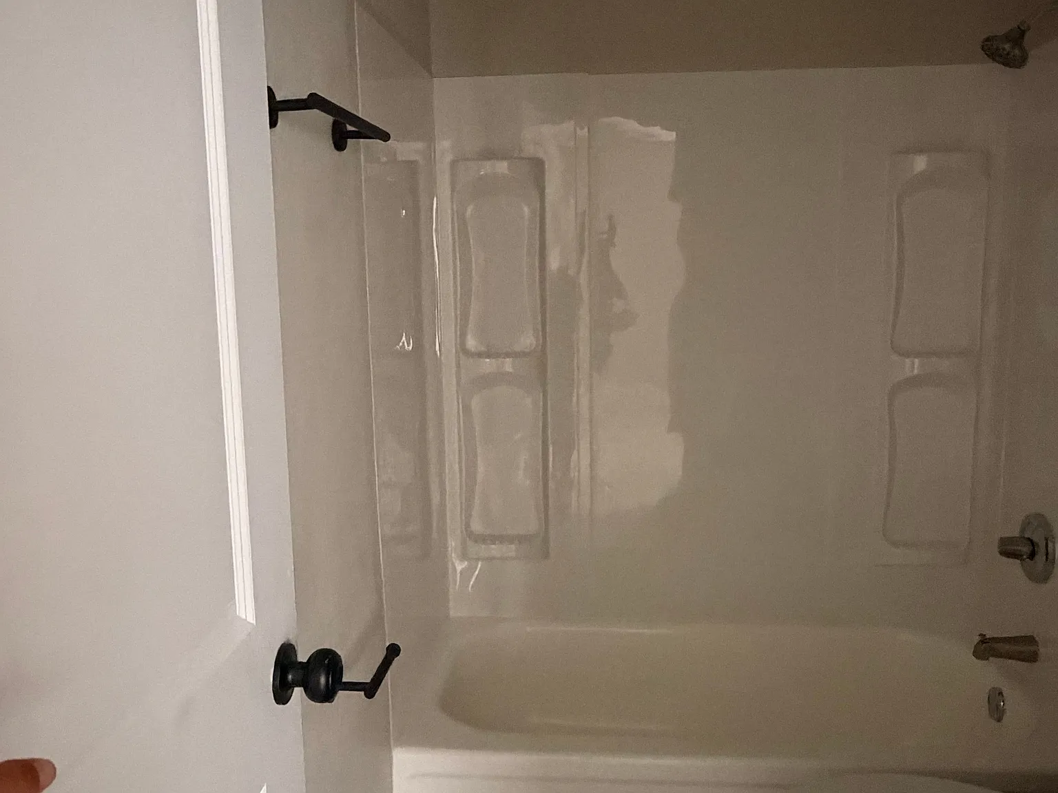 3 bed, 2.0 bath, 1400 sqft, $1,500 — Photo 4