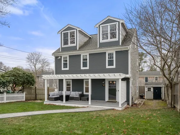 99 Shore Dr, Plymouth, MA 02360