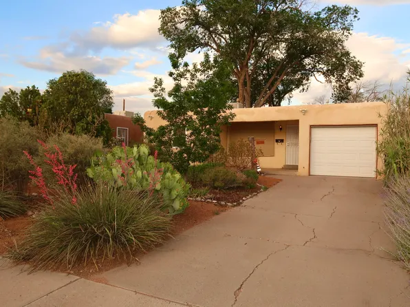 620 Palomas Dr SE, Albuquerque, NM 87108