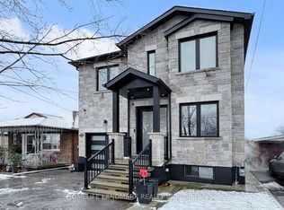 110 Richardson Ave, Toronto, ON M6M 3S1