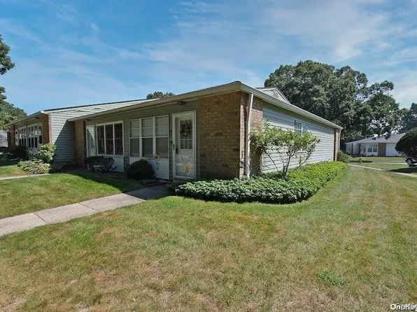 419F Weymouth Court #F, Ridge, NY 11961