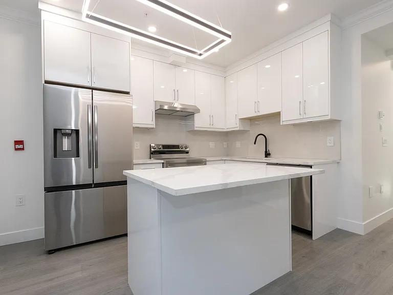 2122 E 32nd Ave #205 — Photo 6