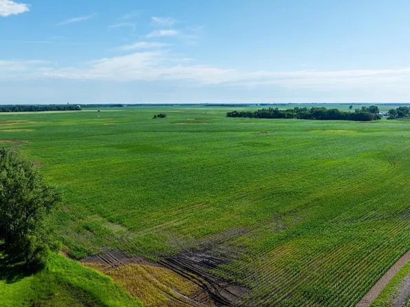 58 Street SE, Lisbon, ND 58054