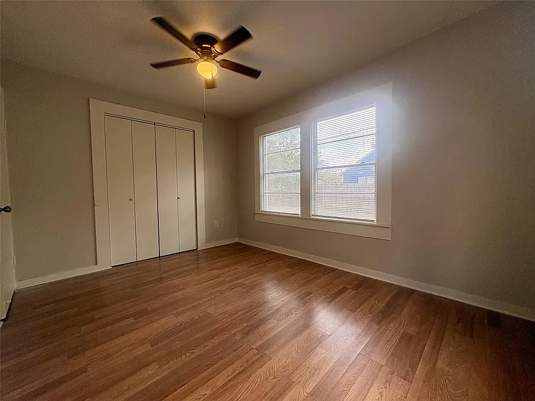 815 Lizzie St — Photo 11