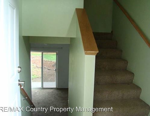 4th image of 8436 Picea Ct SE