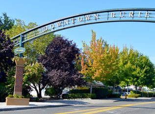 1052 SW 151st St #311, Seattle, WA 98166