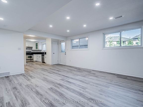 2nd image of 22 Chantler Rd