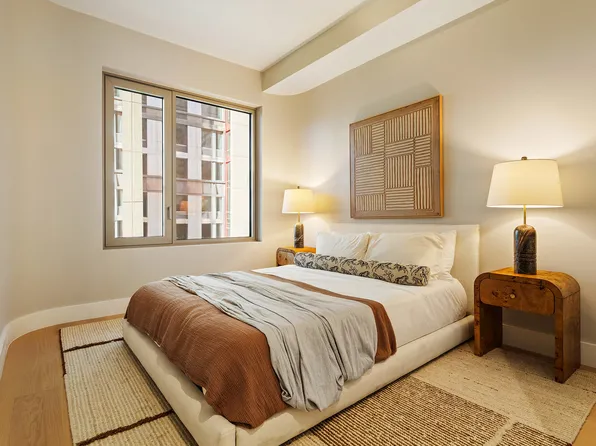 24-01 Queens Plaza North image 5 of 19