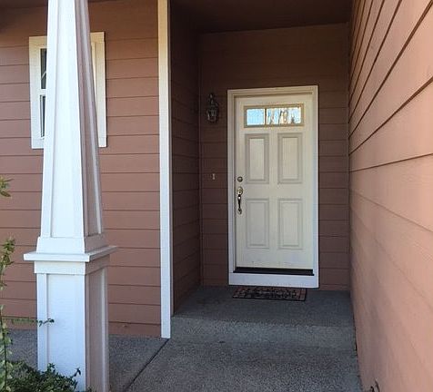 3rd image of 3705 SE 190th Ave