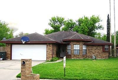 1st image of 1906 Plantation Dr