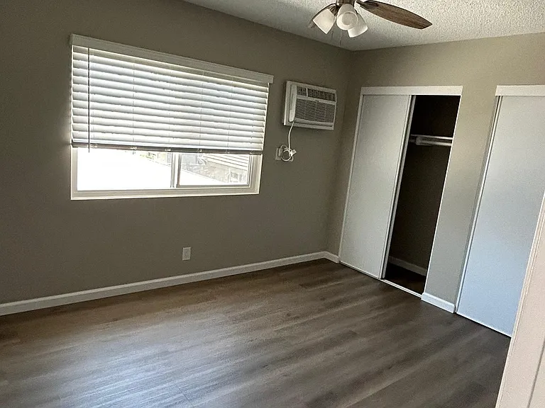 120 E Wilken Way #8 — Photo 7