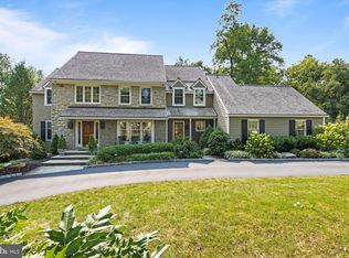 231 Ravenscliff Rd, Saint Davids, PA 19087