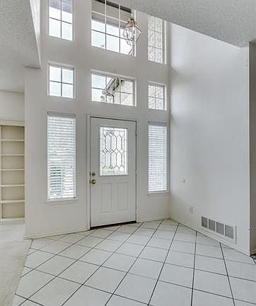 5th image of 2317 Hazy Meadows Ln