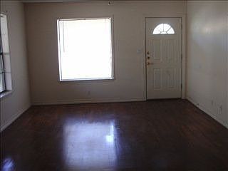 2nd image of 1313 Quince Ave