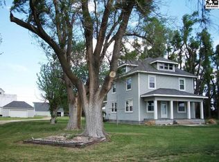 1975 22nd Rd, Sterling, KS 67579