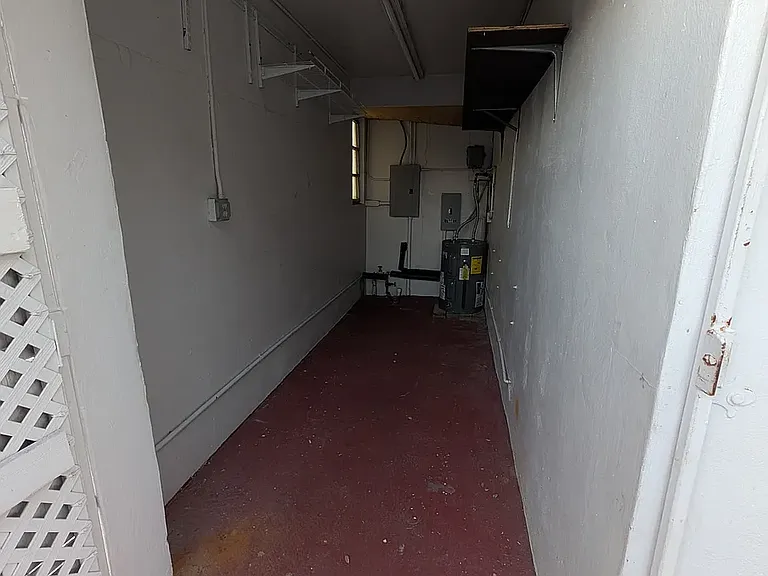 1037 SW 76th Ave — Photo 10