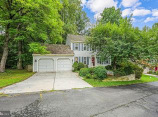 11611 Leewood Ct, Woodbridge, VA 22192