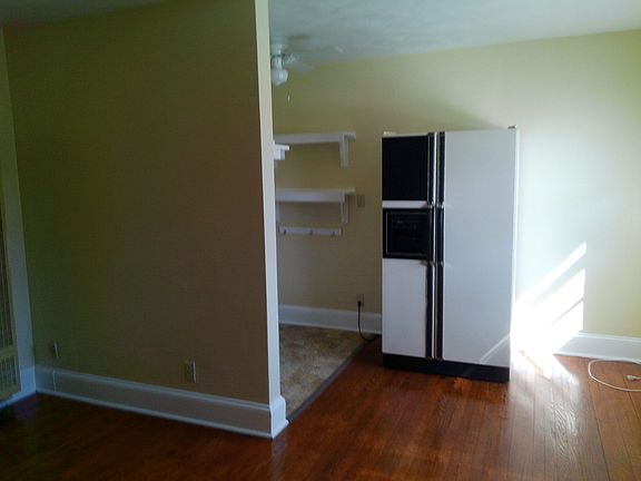 5th image of 181 Dupre Ave #4