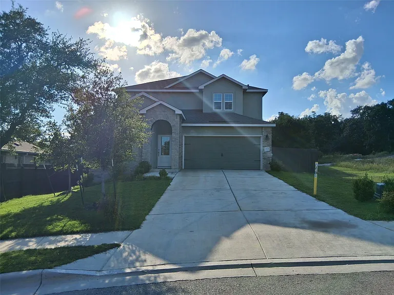 2121 Golden Grain Ln — Photo 2