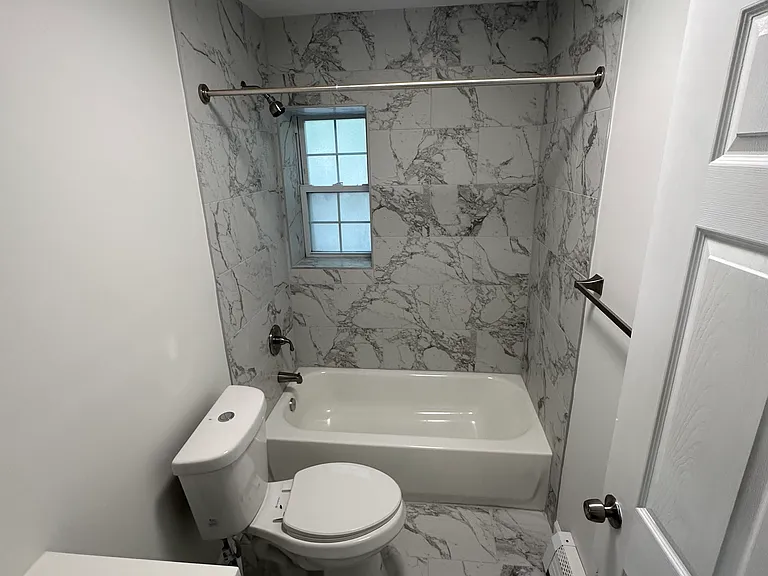 1358 University Ave #2 — Photo 13