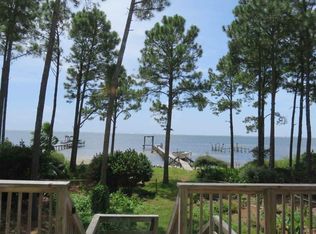 1535 Fuller Dr, Gulf Breeze, FL 32563