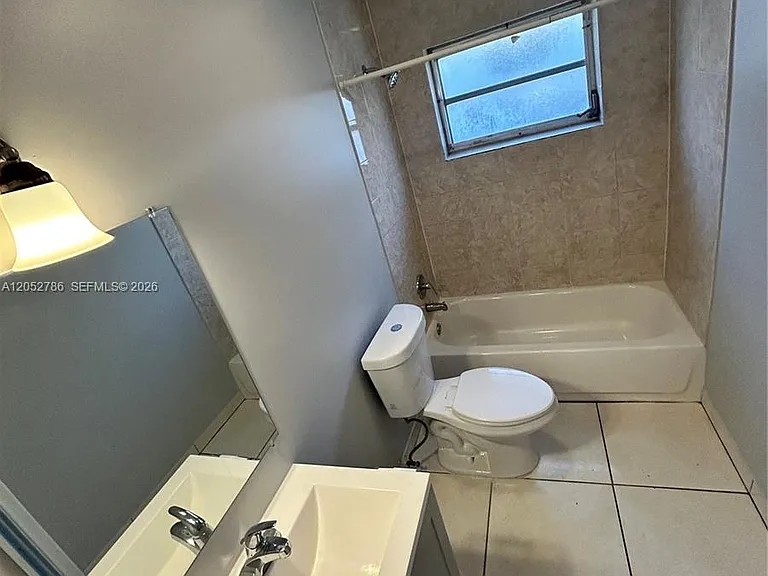 1508 NW 8th Ave #1 — Photo 12