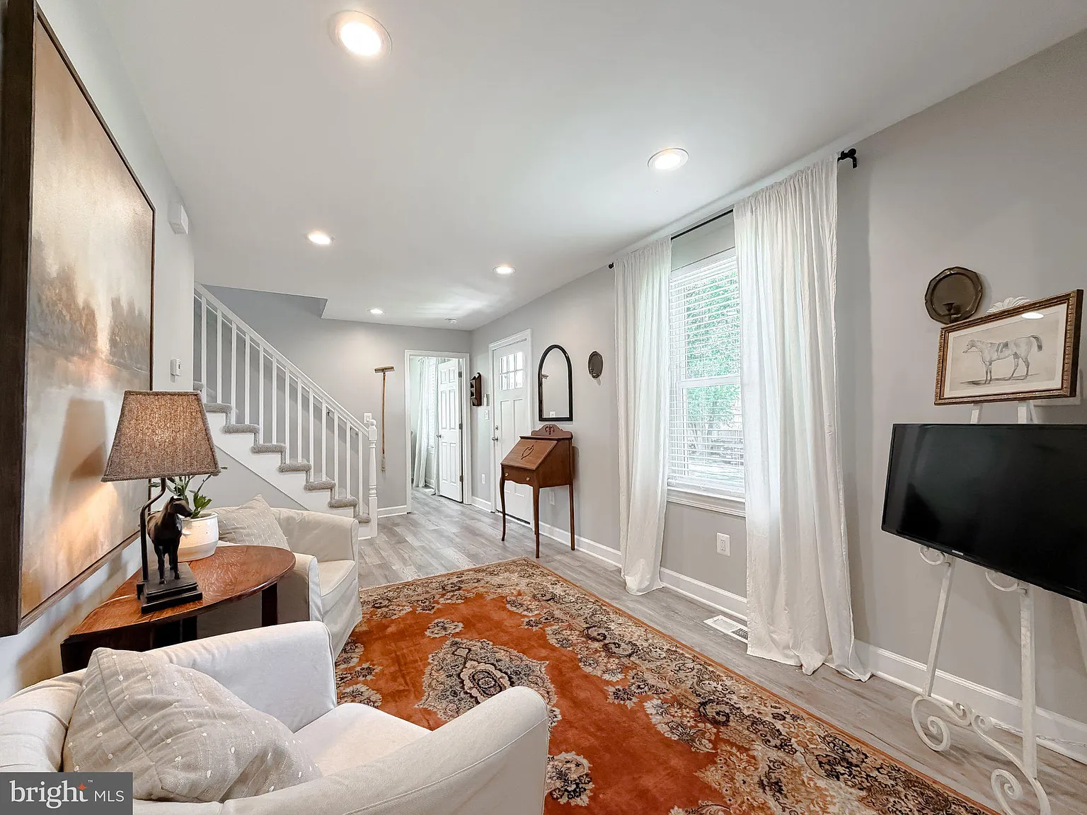 4 bed, 2.0 bath, 3603 sqft, $3,400 — Photo 2