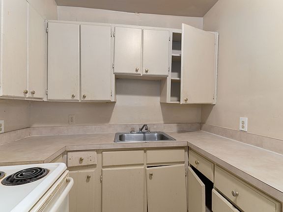 4th image of 17701 Manderson Rd APT 205