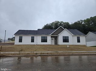 221 Patterson Dr LOT 10, Stewartstown, PA 17363