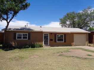 1317 Dallas St, Plainview, TX 79072