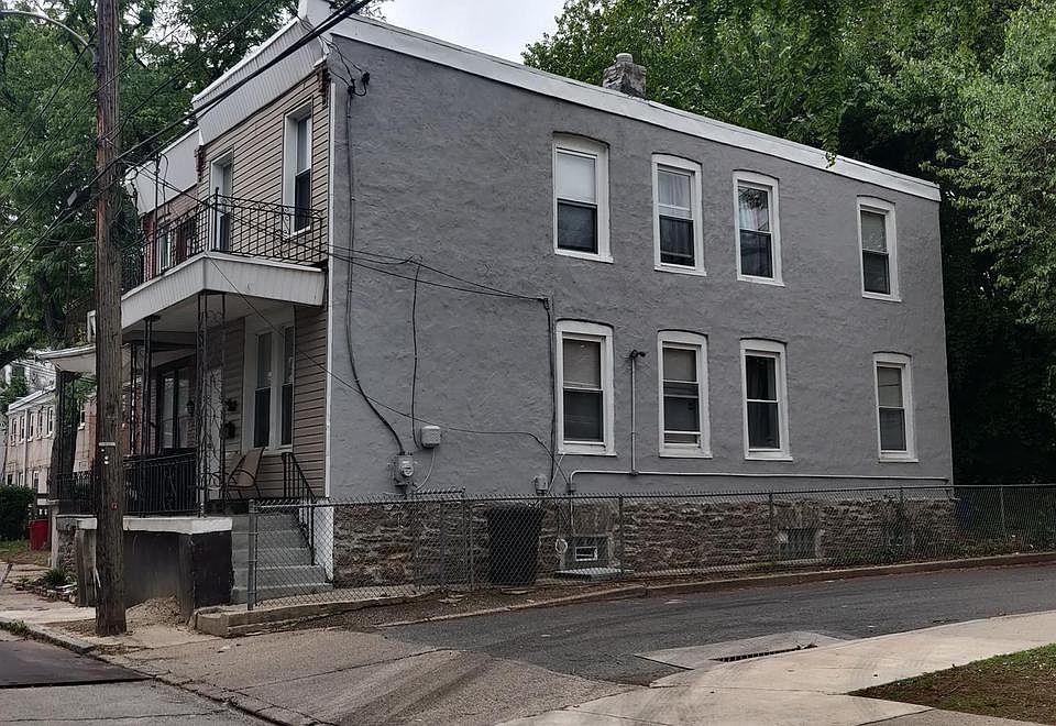 1st image of 347 E Rittenhouse St