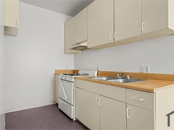 450 S Burlington Ave APT 101, Los Angeles, CA 90057
